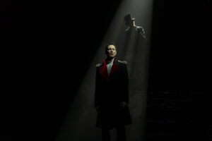 Подробнее о статье Выстрел в прошлое. Что, если Печорин – это вы? Премьера спектакля «Герой нашего времени?» в Театре Гоголя