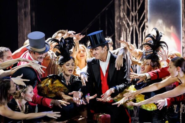 Свадьбе быть! Премьера спектакля «Свадьба Кречинского» в Театре Сатиры