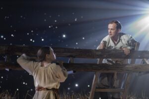 Подробнее о статье В «Мастерской «12» Никиты Михалкова» премьера спектакля «Одна абсолютно счастливая деревня»