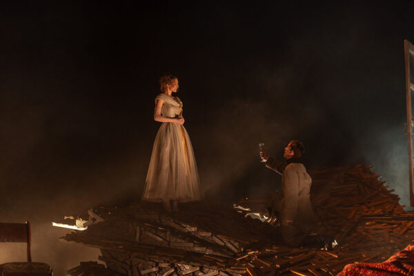 Дорогой дневник, любовь еще быть может. «Герой нашего времени» в Театре на Таганке