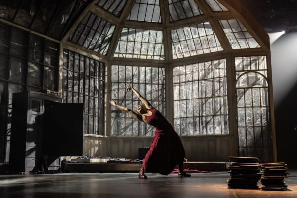 На руинах любви. Спектакль Аллы Сигаловой «Двое», театр Новая Опера