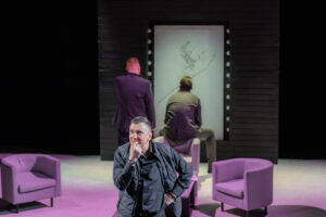 Подробнее о статье Новосибирский академический молодежный театр «Глобус» на фестивале «Атлас театральной России». Спектакль «Art»