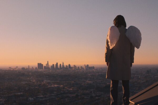 Между небом и землей. Философская комедия «Везунчики» с Киану Ривзом