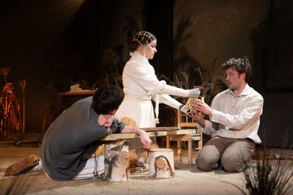 Корова говорит «Му»: рассказы Платонова на камерной сцене Театра на Таганке