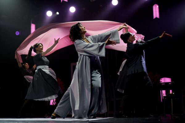 Нонна Гришаева и Дмитрий Фрид в спектакле «Брак по-итальянски». Премьера в Театре РОСТА