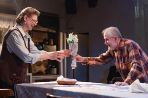 Подробнее о статье Зажечь свет, согреть душу. Премьера спектакля «Свечечка» в Театре «Сфера»