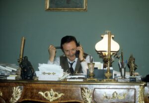 Подробнее о статье Малый театр представит премьеру фильма «Юрий Соломин. Служение»